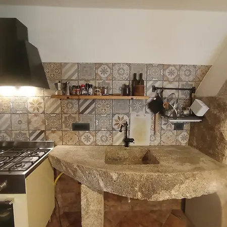 Da Elias * Будони